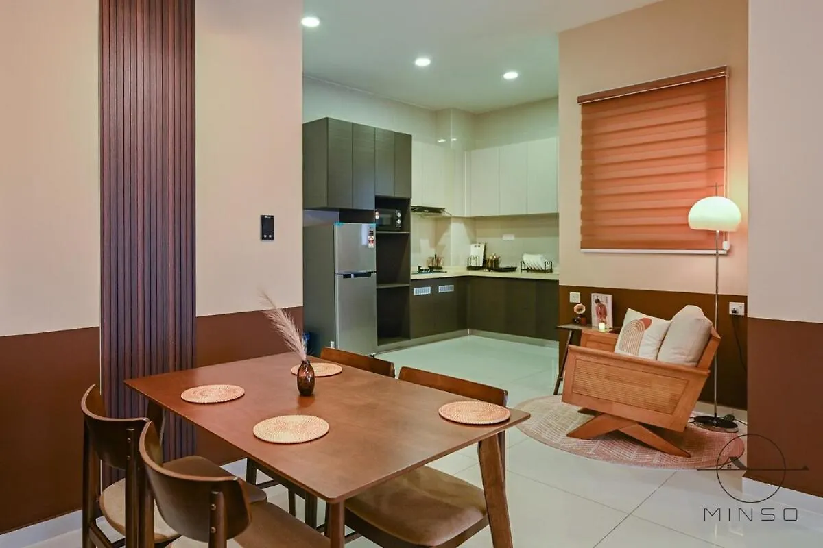 Kingsbay B #5Pax #Vintagewood #Highfloor Apartment Johor Bahru